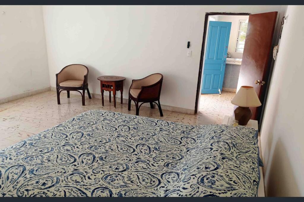 チェレム La Casa Amarilla Frente Al Marヴィラ エクステリア 写真
