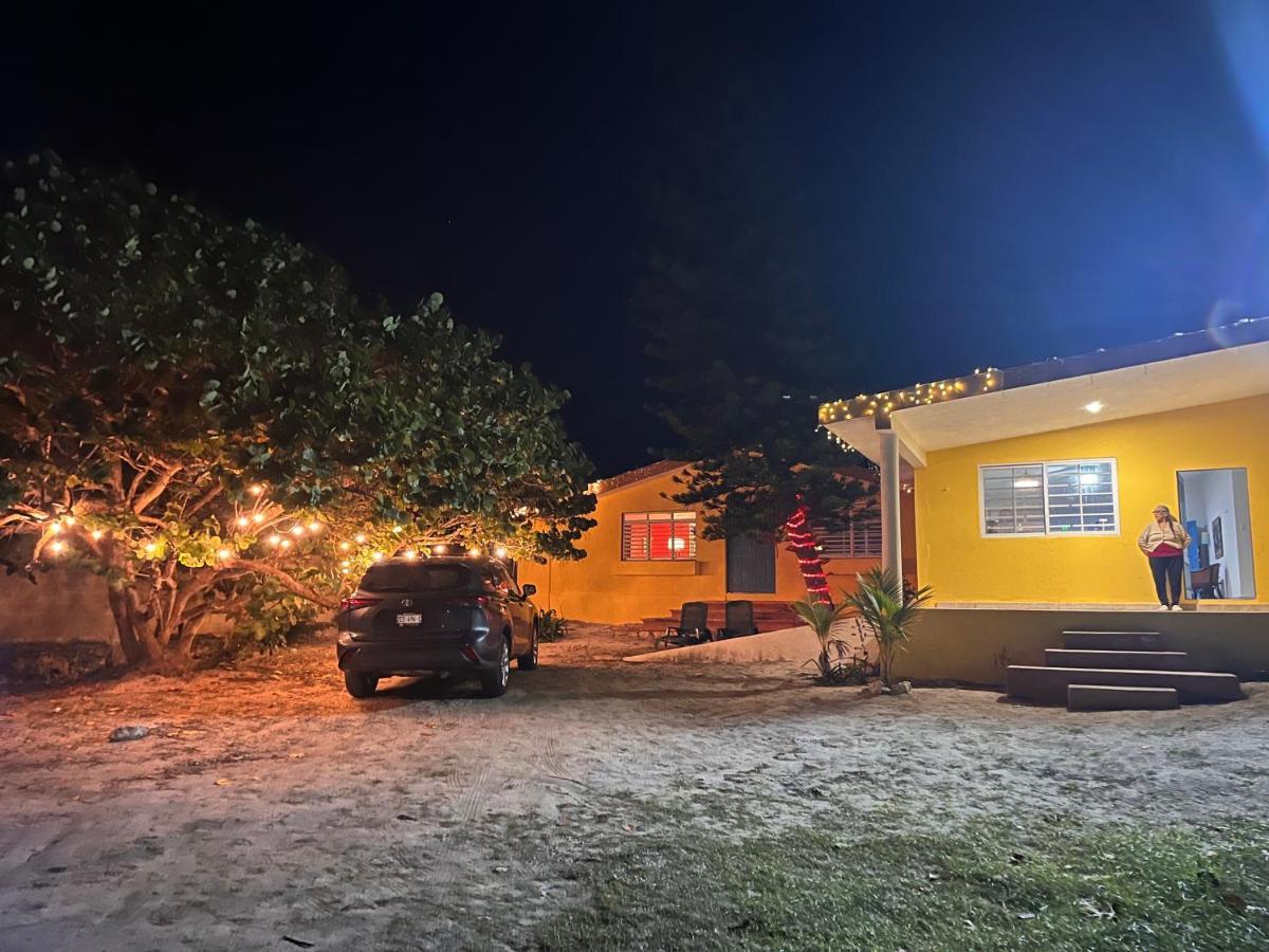 チェレム La Casa Amarilla Frente Al Marヴィラ エクステリア 写真